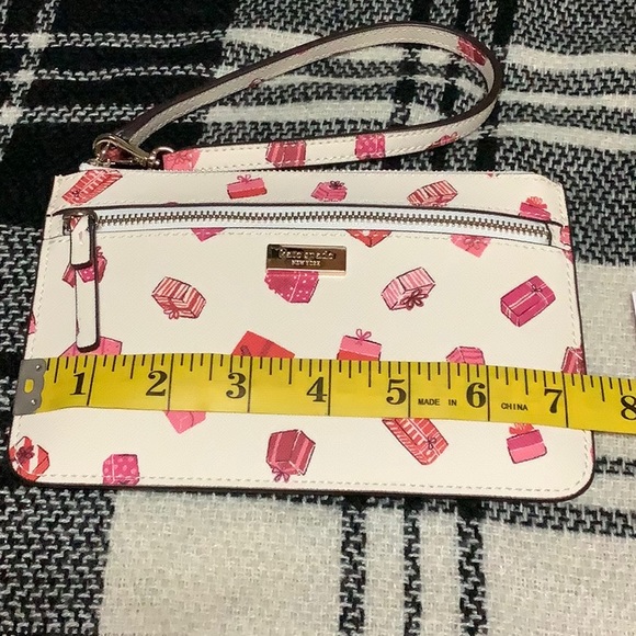 Kate Spade pink gift printed tinie wristlet wallet - Picture 8 of 9